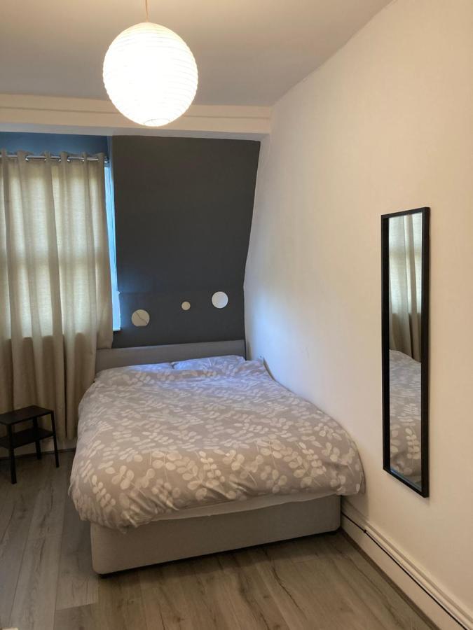 Chosen Rocky Lane Private Rooms Liverpool Kültér fotó
