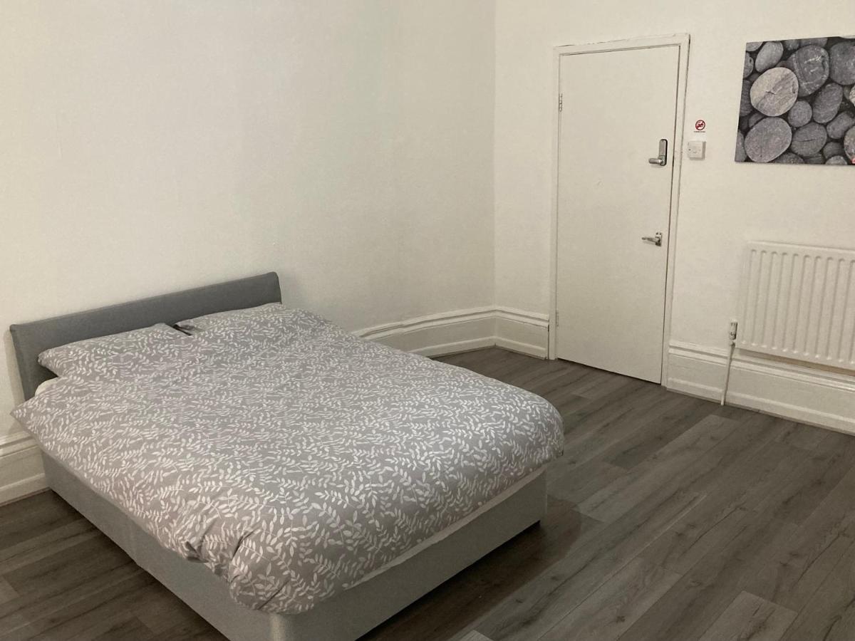 Chosen Rocky Lane Private Rooms Liverpool Kültér fotó
