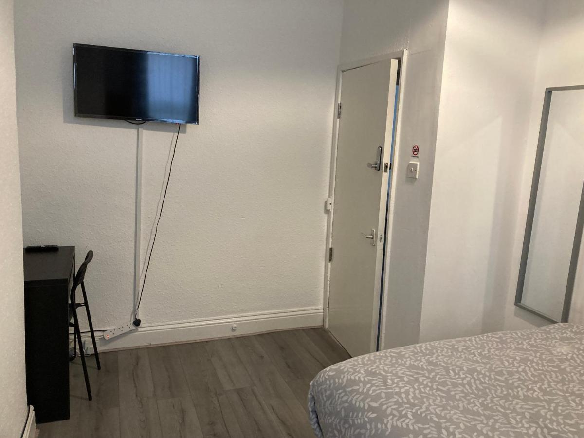 Chosen Rocky Lane Private Rooms Liverpool Kültér fotó