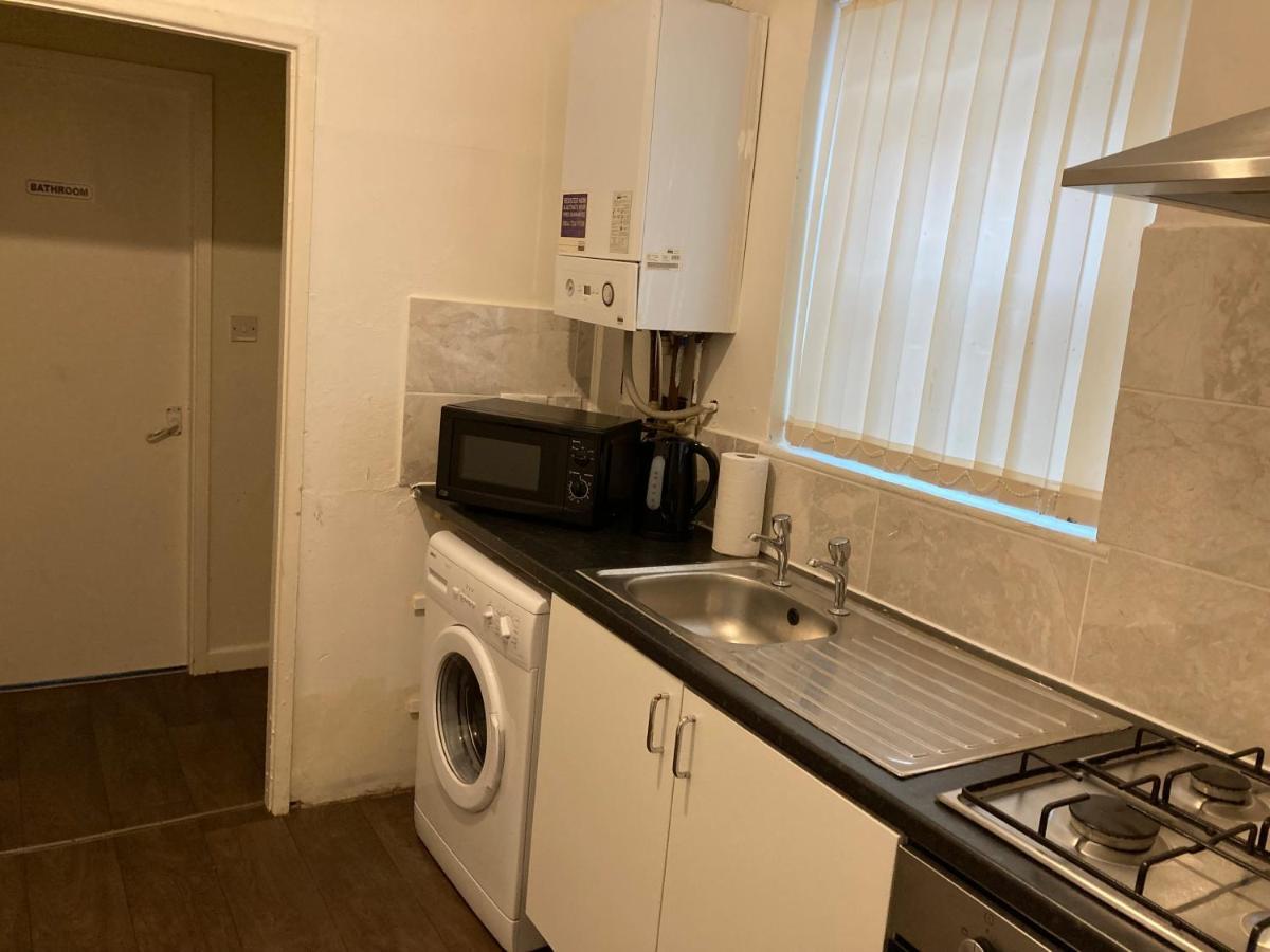 Chosen Rocky Lane Private Rooms Liverpool Kültér fotó